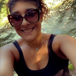 Meet your Posher, J.d.